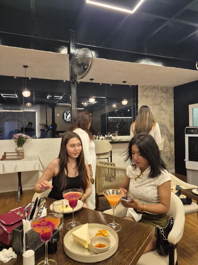 Indoor Dining